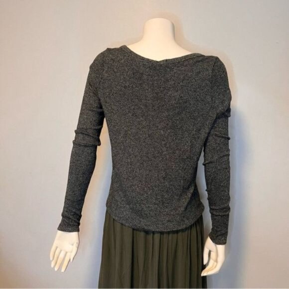 Brandy Melville Dark Heathered Grey Long Sleeves Super Soft Sweater One Size - Picture 10 of 10